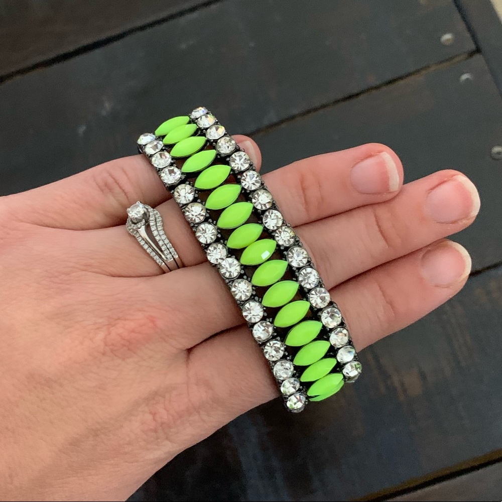 Dark grey bangle with lime green gems 💚